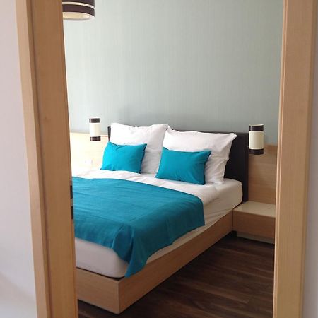Vizparti Wellness Apartman Velence Apartment Exterior foto